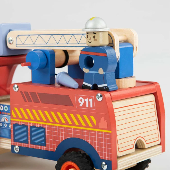 Brandweerwagen op Avenue du Moulin 3+