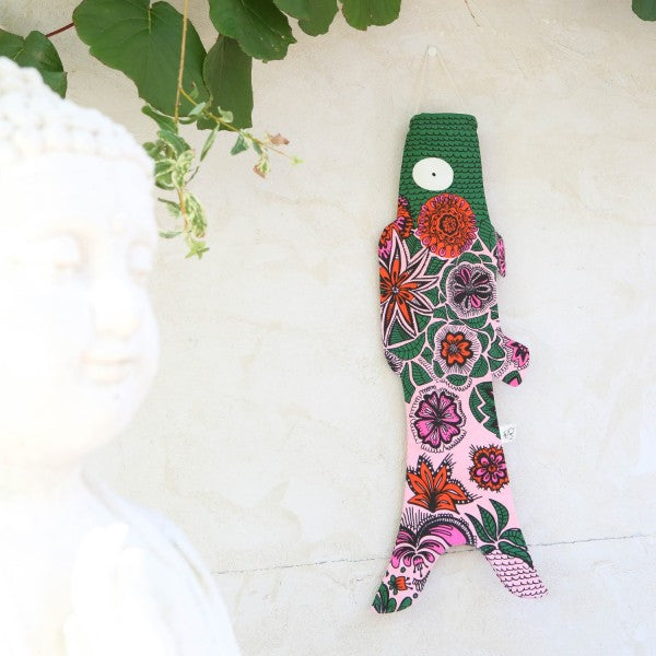 Madame Mo vlieger Pink Blossom koinobori (S)